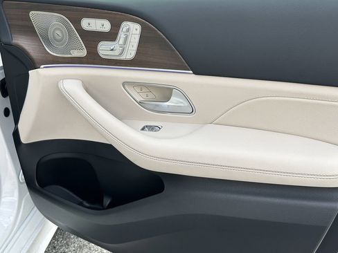 Used 2026 Mercedes-Benz GLE 450 4MATIC image 16