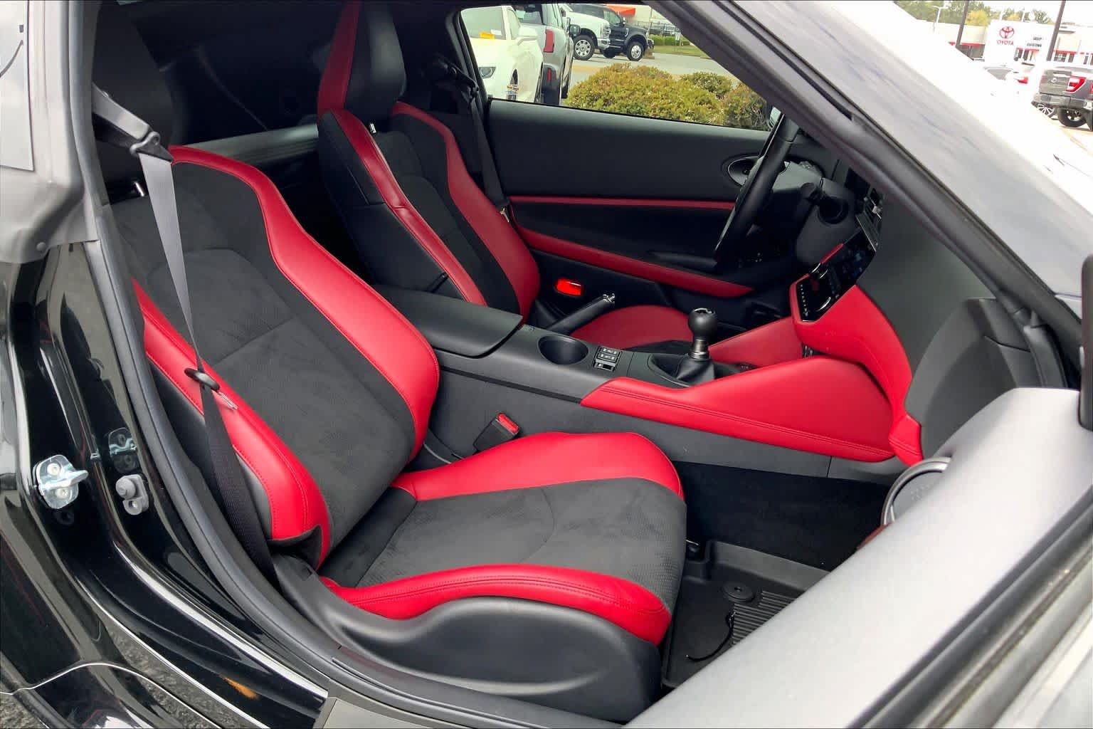 Used 2024 Nissan Z Performance w/ Floor Mat Package RWD image 9