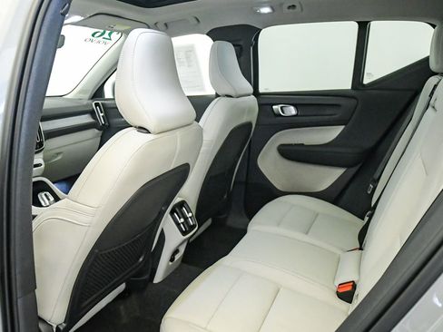 Certified 2026 Volvo XC40 B5 Plus w/ Protection Package Premier AWD/4WD image 19