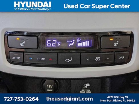 Used 2022 Hyundai Palisade SEL w/ Premium Package FWD image 18