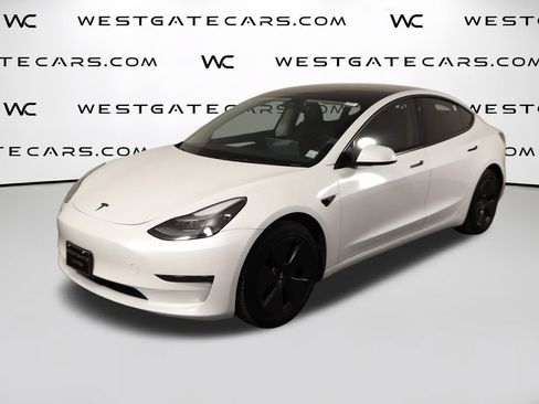 Used 2023 Tesla Model 3 Standard Range RWD image 1