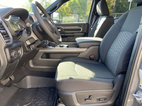 New 2026 RAM 2500 Big Horn AWD/4WD image 15