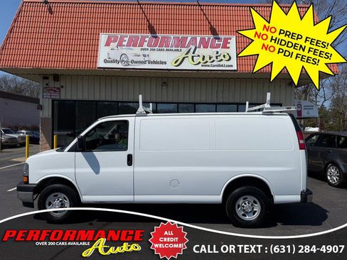 Used 2017 Chevrolet Express 2500 w/ Chrome Appearance Package image 3
