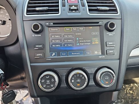 Used 2017 Subaru Forester 2.5i AWD/4WD image 20