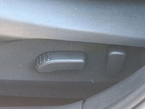 Used 2022 Subaru Outback Touring image 25