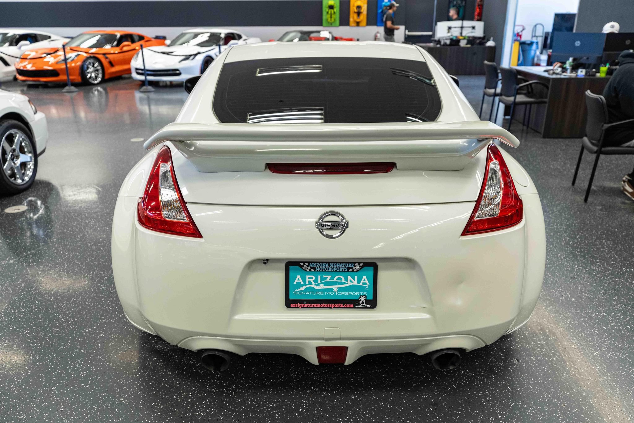 Used 2014 Nissan 370Z Coupe RWD image 6