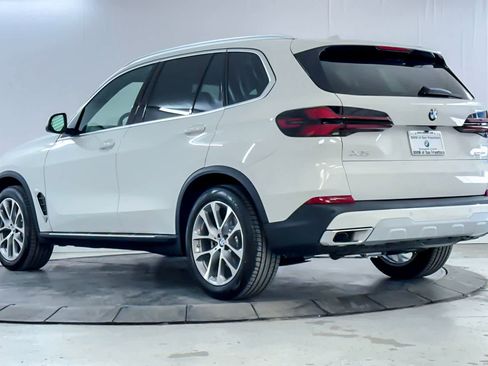 New 2026 BMW X5 xDrive40i w/ Climate Comfort Package image 6
