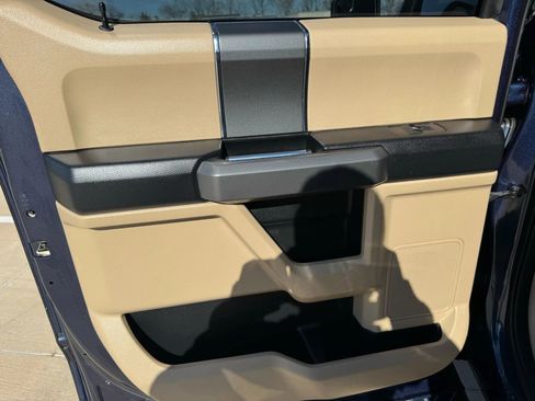 Used 2017 Ford F150 XLT w/ Equipment Group 302A Luxury image 37