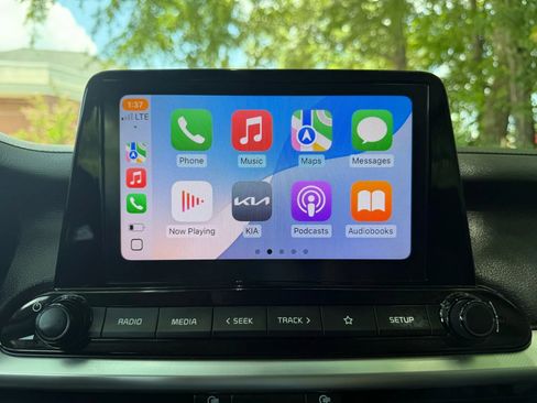 Used 2023 Kia Forte LXS image 7