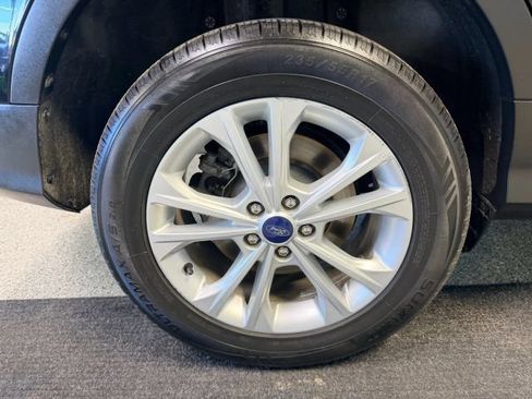 Used 2018 Ford Escape SE AWD/4WD image 16