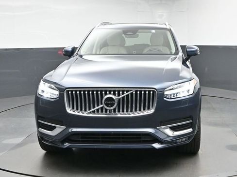 Used 2023 Volvo XC90 B6 Plus w/ Protection Package Premier AWD/4WD image 3