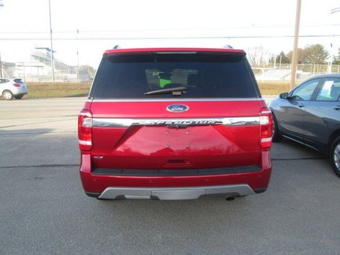 Used 2021 Ford Expedition XLT image 4