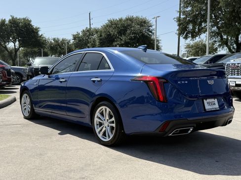 Used 2023 Cadillac CT4 Luxury RWD image 3