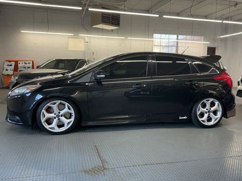 Used 2014 Ford Focus ST w/ Equipment Group 202A FWD image 12