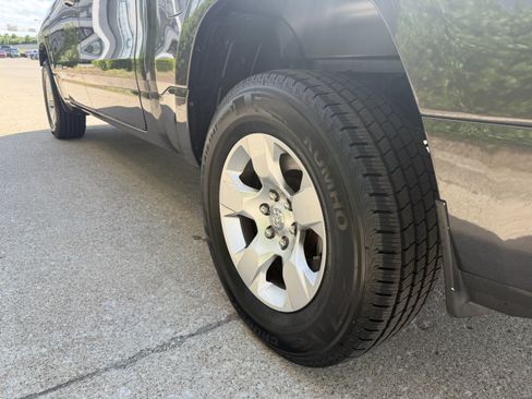 Used 2019 RAM 1500 Big Horn AWD/4WD image 13