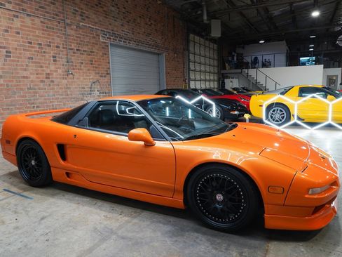 Used 1991 Acura NSX RWD image 2