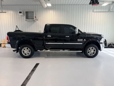 Used 2016 RAM 2500 Laramie AWD/4WD image 2