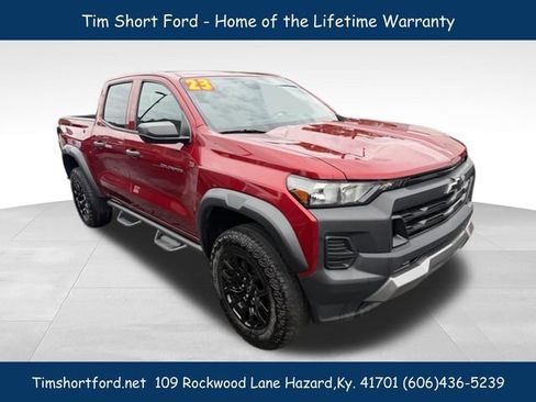 Used 2023 Chevrolet Colorado Trail Boss w/ Advanced Trailering Package AWD/4WD image 4