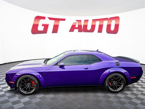 Used 2019 Dodge Challenger SRT Hellcat Redeye image 4