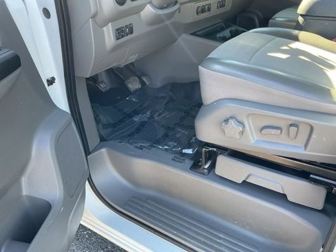 Used 2013 Nissan NV 2500 SV w/ Side Curtain Airbag Pkg image 14