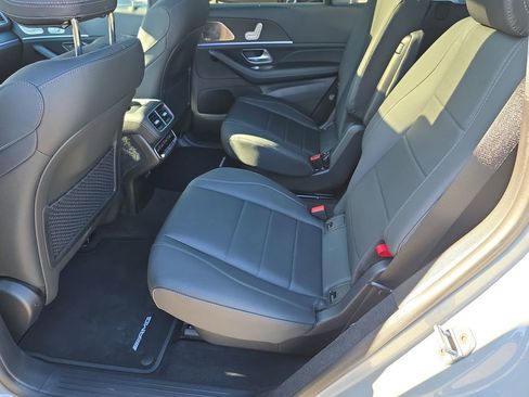Certified 2024 Mercedes-Benz GLS 450 4MATIC image 10
