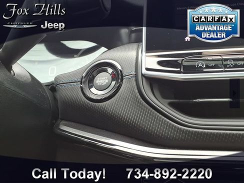 Used 2025 Jeep Compass Limited w/ Sun & Sound Group AWD/4WD image 25