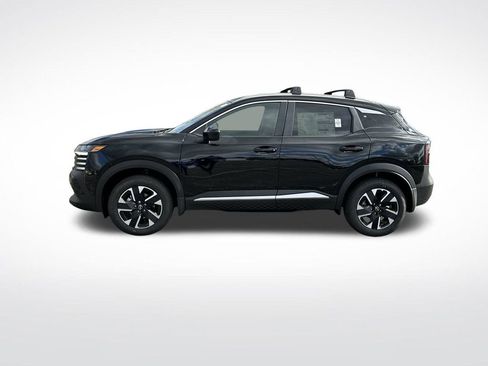 New 2026 Nissan Kicks SV w/ SV Premium Package image 2