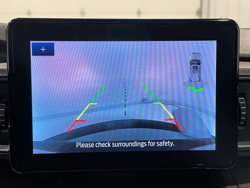 Used 2022 Ford Explorer XLT w/ Equipment Group 202A image 4