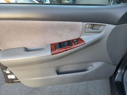 Used 2007 Toyota Corolla CE image 5