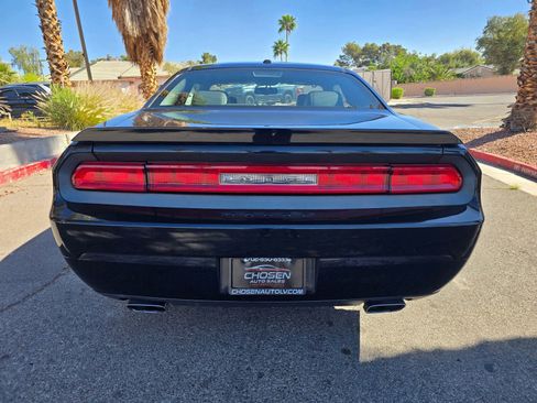 Used 2009 Dodge Challenger R/T image 6