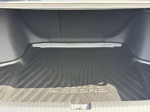Used 2025 Honda Accord SE image 18
