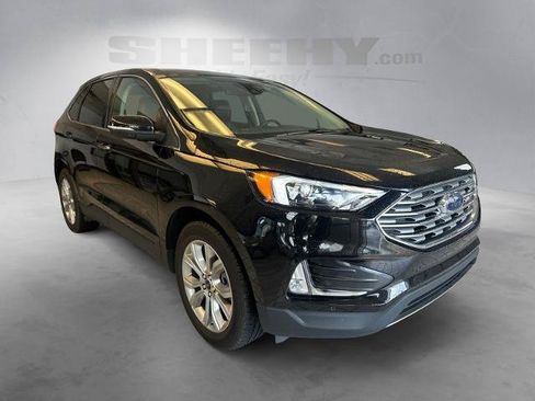 Certified 2024 Ford Edge Titanium AWD/4WD image 2