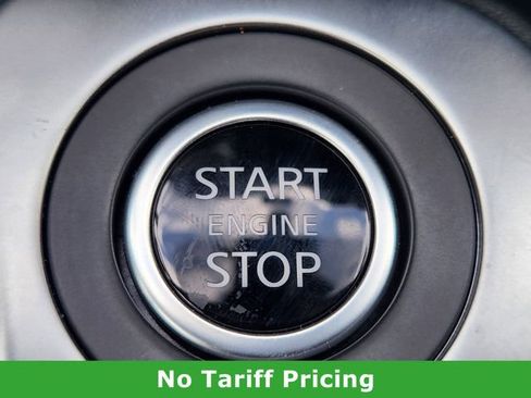 Used 2025 Nissan Sentra SR w/ SR Premium Package image 20