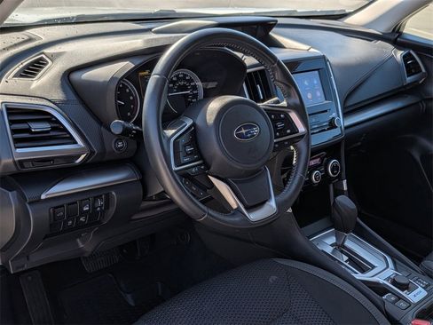 Used 2020 Subaru Forester Premium image 13
