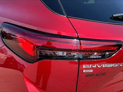 Used 2023 Buick Envision Essence image 24