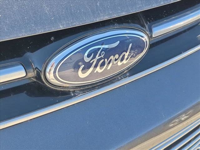 Used 2016 Ford C-MAX SE w/ Cold Weather Package FWD image 4