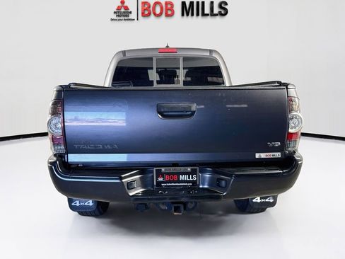 Used 2012 Toyota Tacoma 4x4 Double Cab w/ TRD Sport Pkg image 6
