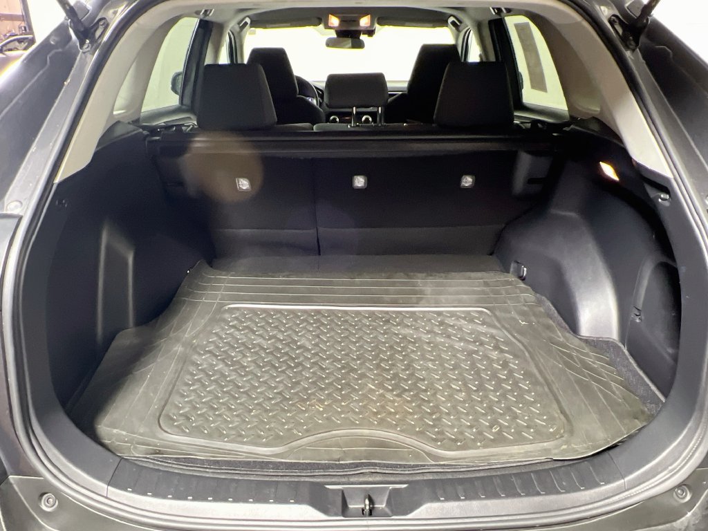 Used 2020 Toyota RAV4 LE w/ Carpet Mat Package AWD/4WD image 22