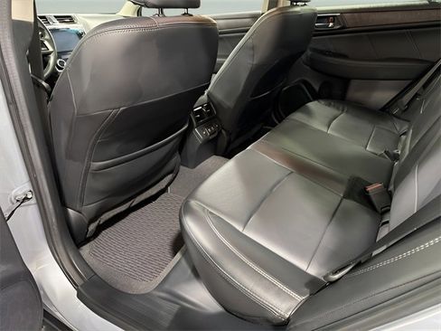 Used 2019 Subaru Outback 2.5i Limited image 33