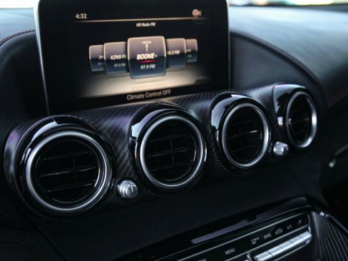 Used 2016 Mercedes-Benz AMG GT S image 39