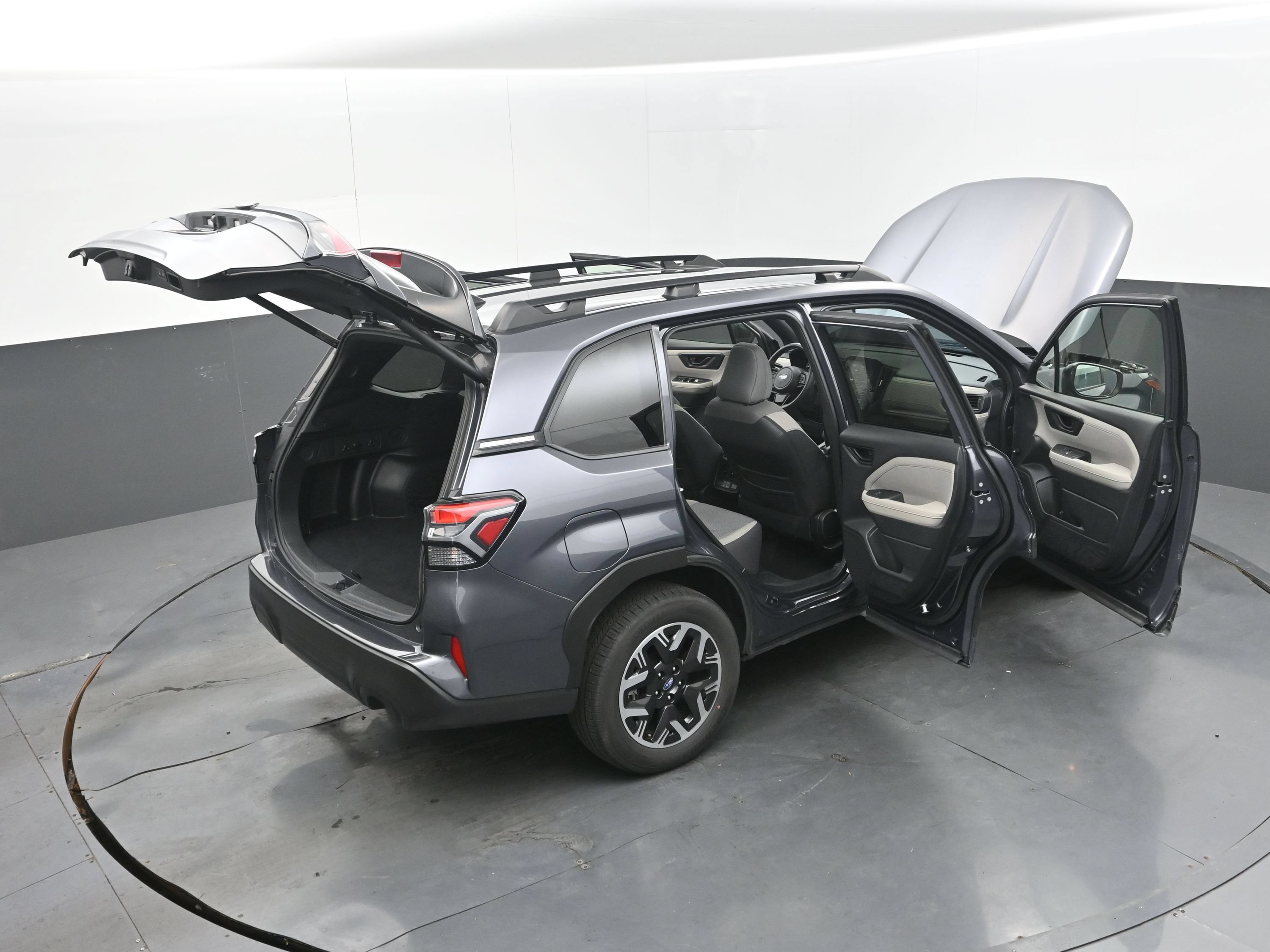 Used 2025 Subaru Forester Premium AWD/4WD image 45
