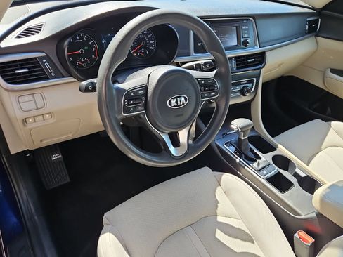 Used 2016 Kia Optima LX FWD image 2