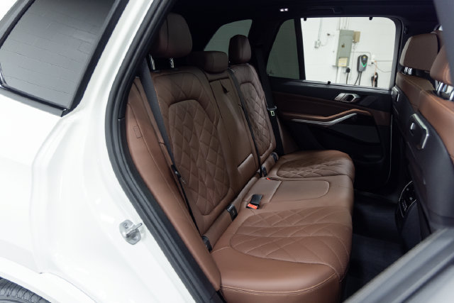 Certified 2024 BMW X5 M60i AWD/4WD image 24