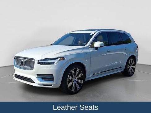 Used 2021 Volvo XC90 T8 Inscription w/ Advanced Package AWD/4WD image 4
