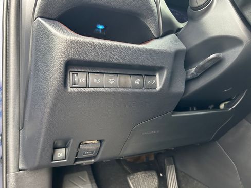 Used 2020 Toyota RAV4 Limited image 21