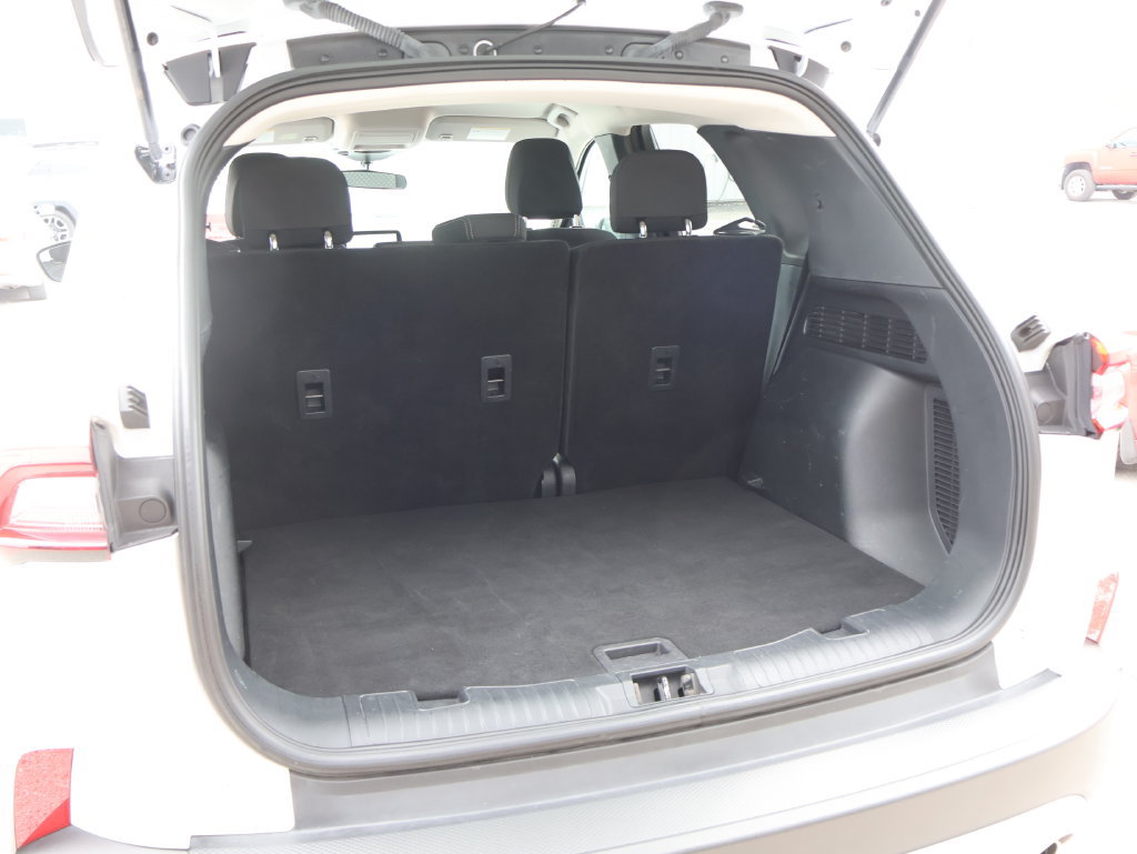 Used 2025 Ford Escape Active AWD/4WD image 14