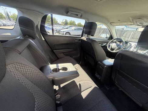 Used 2014 GMC Terrain SLE FWD image 17