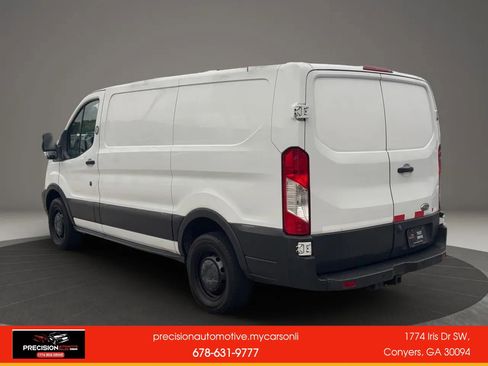 Used 2015 Ford Transit 250 130 Low Roof RWD image 4