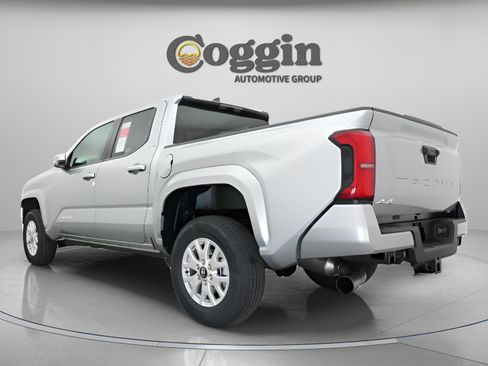 New 2026 Toyota Tacoma SR5 AWD/4WD image 13
