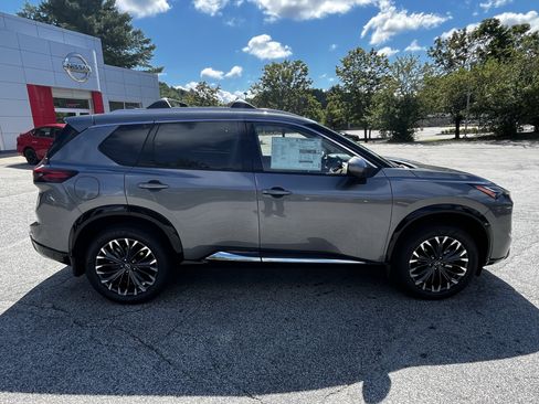 New 2026 Nissan Rogue Platinum AWD/4WD image 9